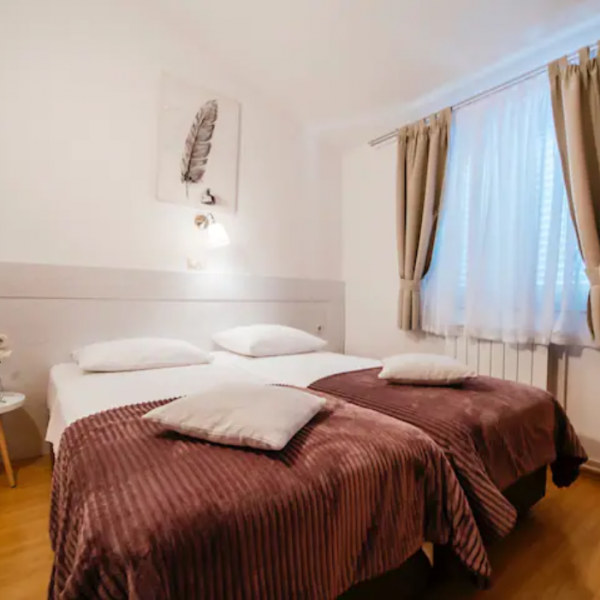Zimmer, Apartmani Amari, Apartments Amari Starigrad Paklenica, am Fuße des Velebit mit Meerblick Starigrad