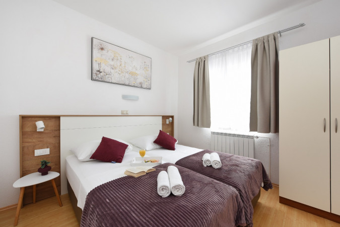 Apartments Amari Starigrad Paklenica, at the foot of Velebit with sea view Starigrad