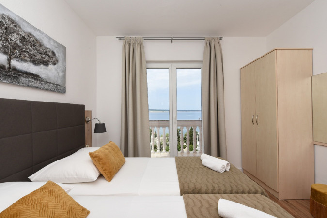 Apartments Amari Starigrad Paklenica, at the foot of Velebit with sea view Starigrad