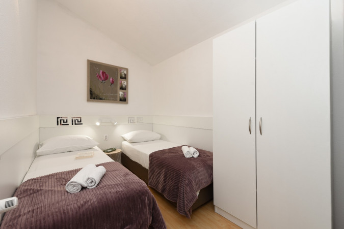 Apartments Amari Starigrad Paklenica, at the foot of Velebit with sea view Starigrad